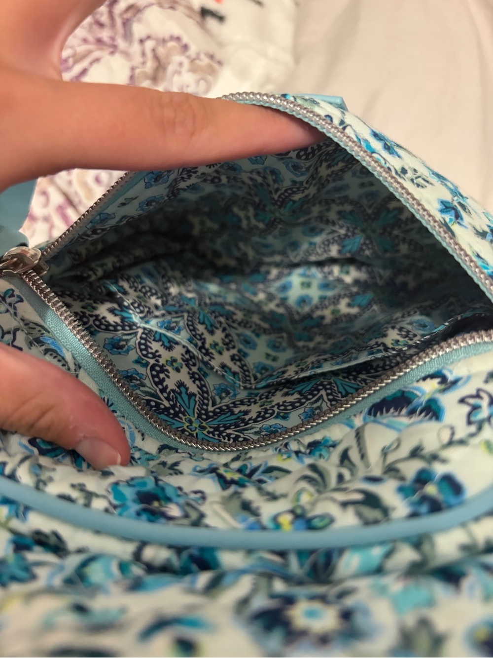 Vera Bradley “Cloudy Vines” Backpack - Picture 4 of 5